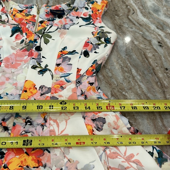 Just Taylor Floral Dress - Picture 10 of 11